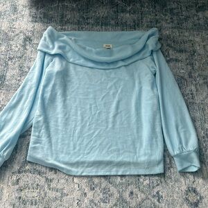 NWT OFF THE SHOULDER LIGHT BLUE BLOUSE